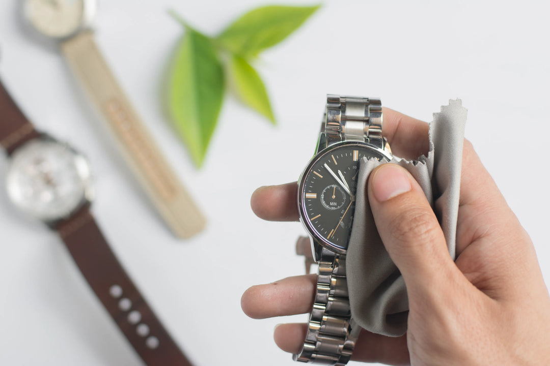 How to Clean a Watch Safely: Complete Guide