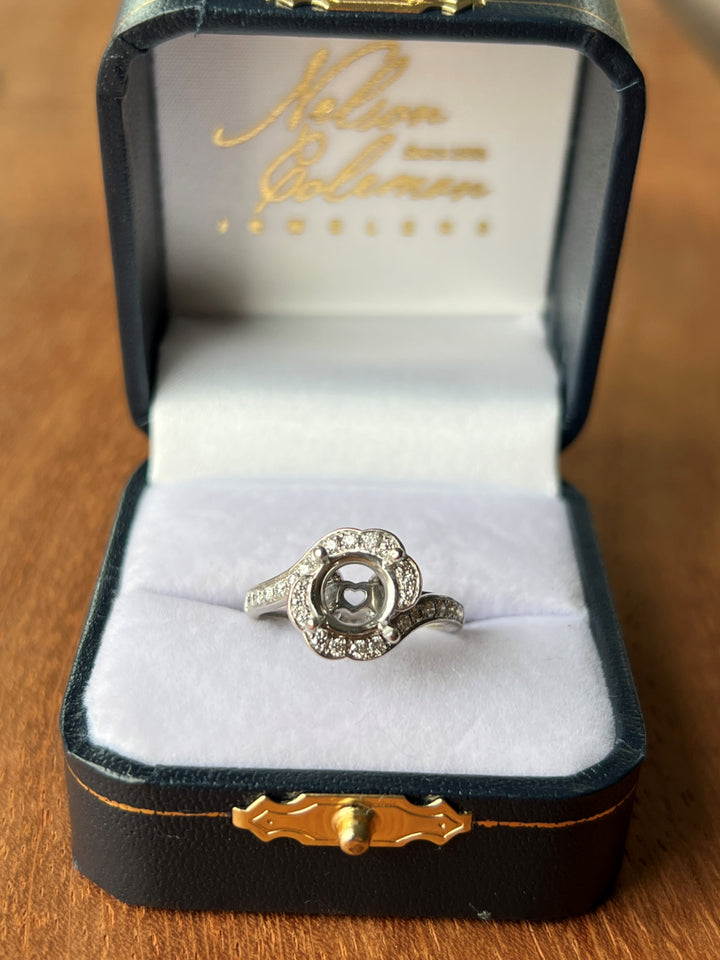Estate 18K White Gold 0.49CTW Bypass Engagement Ring Mounting