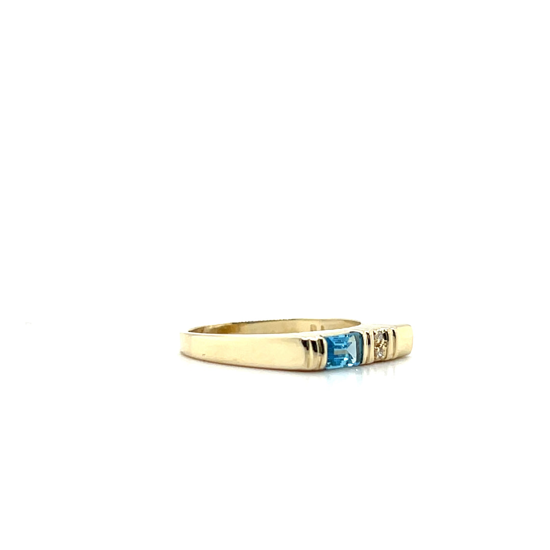Estate 14KT Yellow Gold Blue Topaz and Diamond Band, ca. 1970's