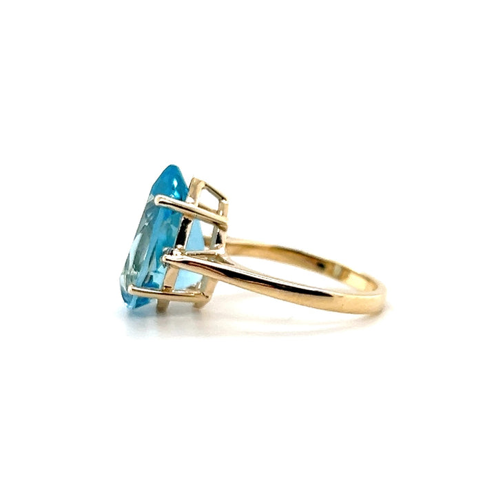 Estate 14K Yellow Gold 8.37CTW Pear-Shaped Blue Topaz and Diamond Cocktail Ring