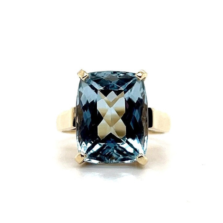 Estate 14K Yellow Gold 8.24CTW Blue Topaz Vintage Cocktail Ring