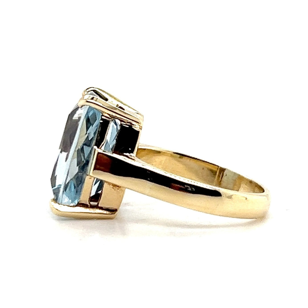 Estate 14K Yellow Gold 8.24CTW Blue Topaz Vintage Cocktail Ring