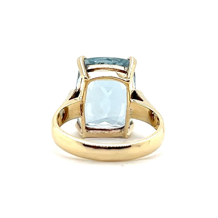Estate 14K Yellow Gold 8.24CTW Blue Topaz Vintage Cocktail Ring