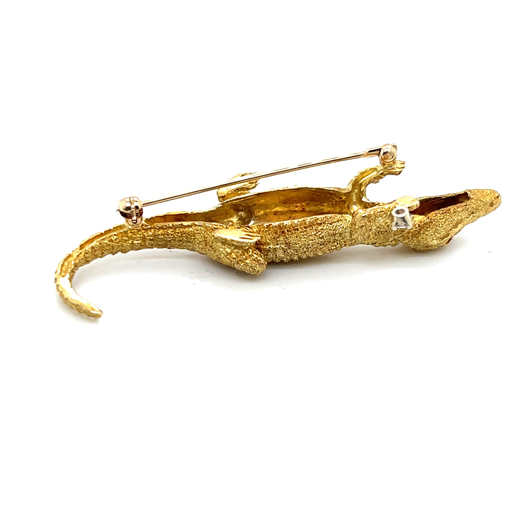 Estate 1970s 18K Yellow Gold Diamond & Ruby 3-D Alligator Brooch