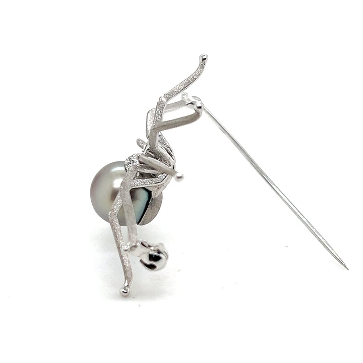 Estate 14KT White Gold Grey Pearl and Diamond Spider Brooch, Vintage