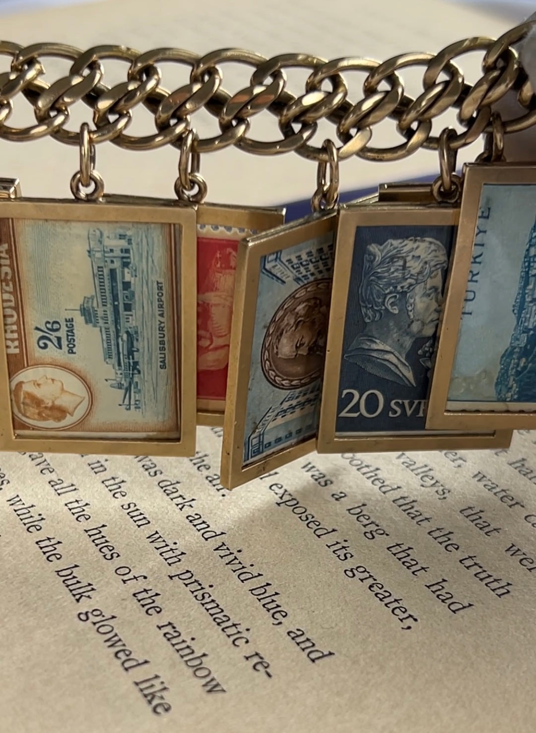Estate 14K Yellow Gold 1960s–70s Stamps of the World Charm Bracelet