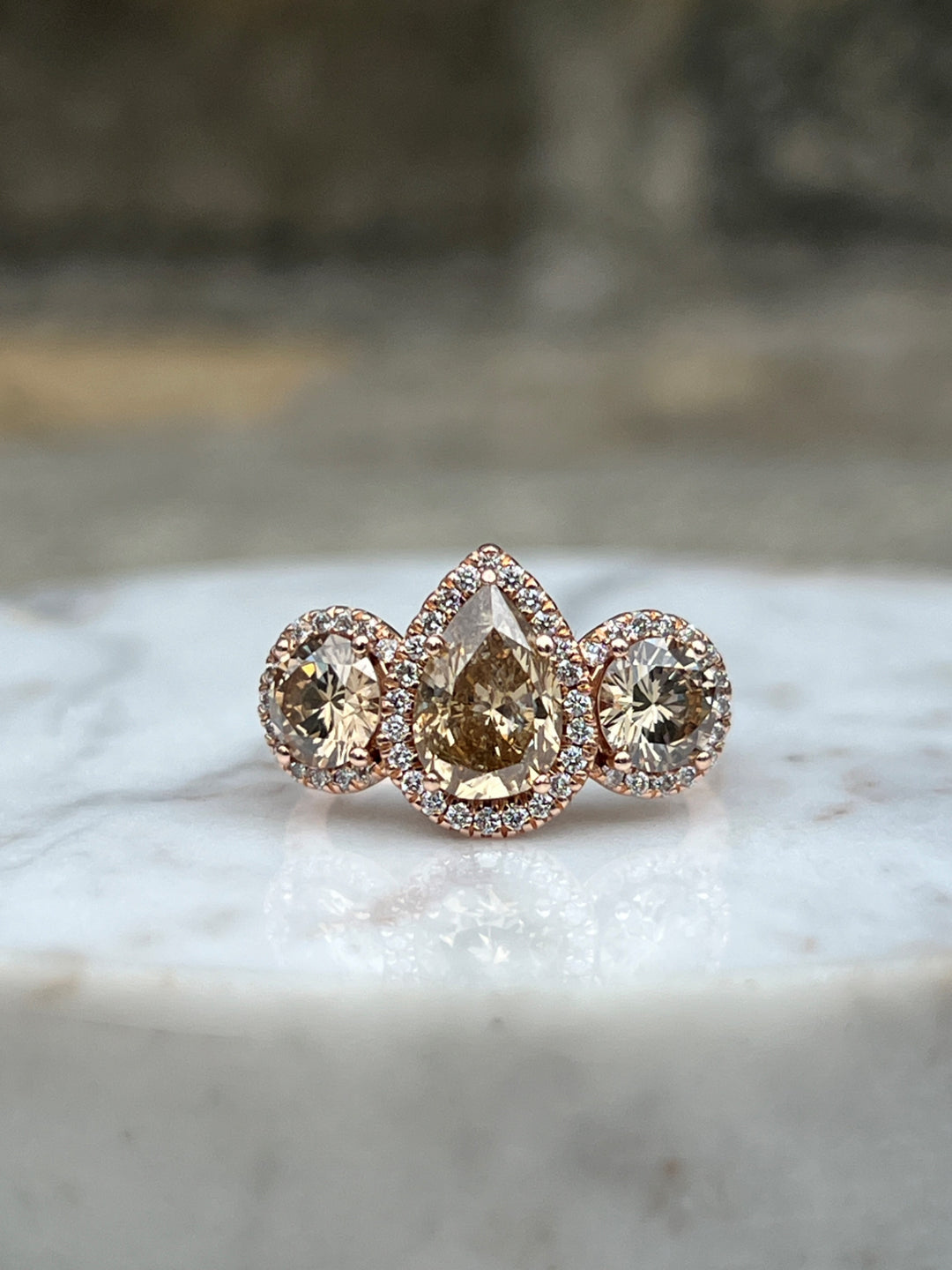 ESTATE DIA ENGAGEMENT RINGS