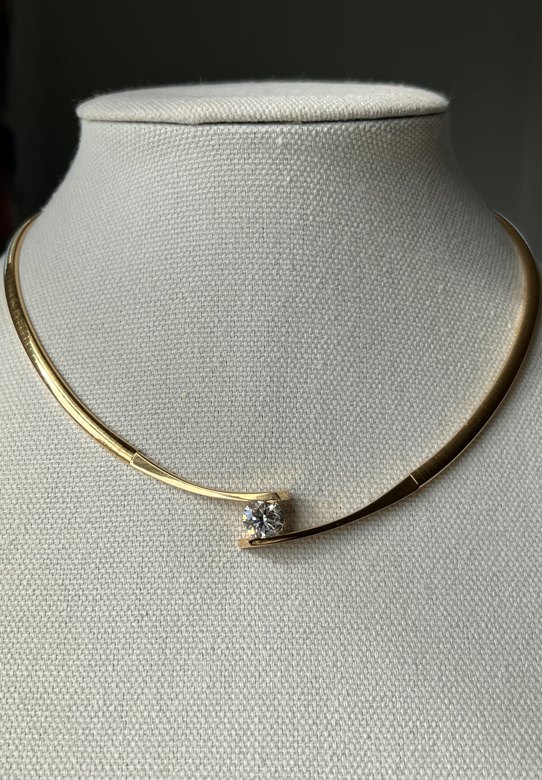 Estate 18K Yellow Gold 2.56CTW Diamond Bypass Omega Collar Necklace