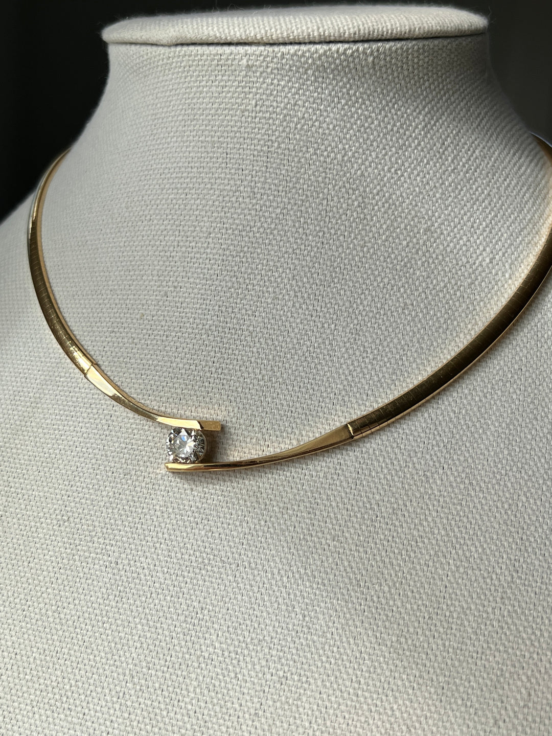 Estate 18K Yellow Gold 2.56CTW Diamond Bypass Omega Collar Necklace