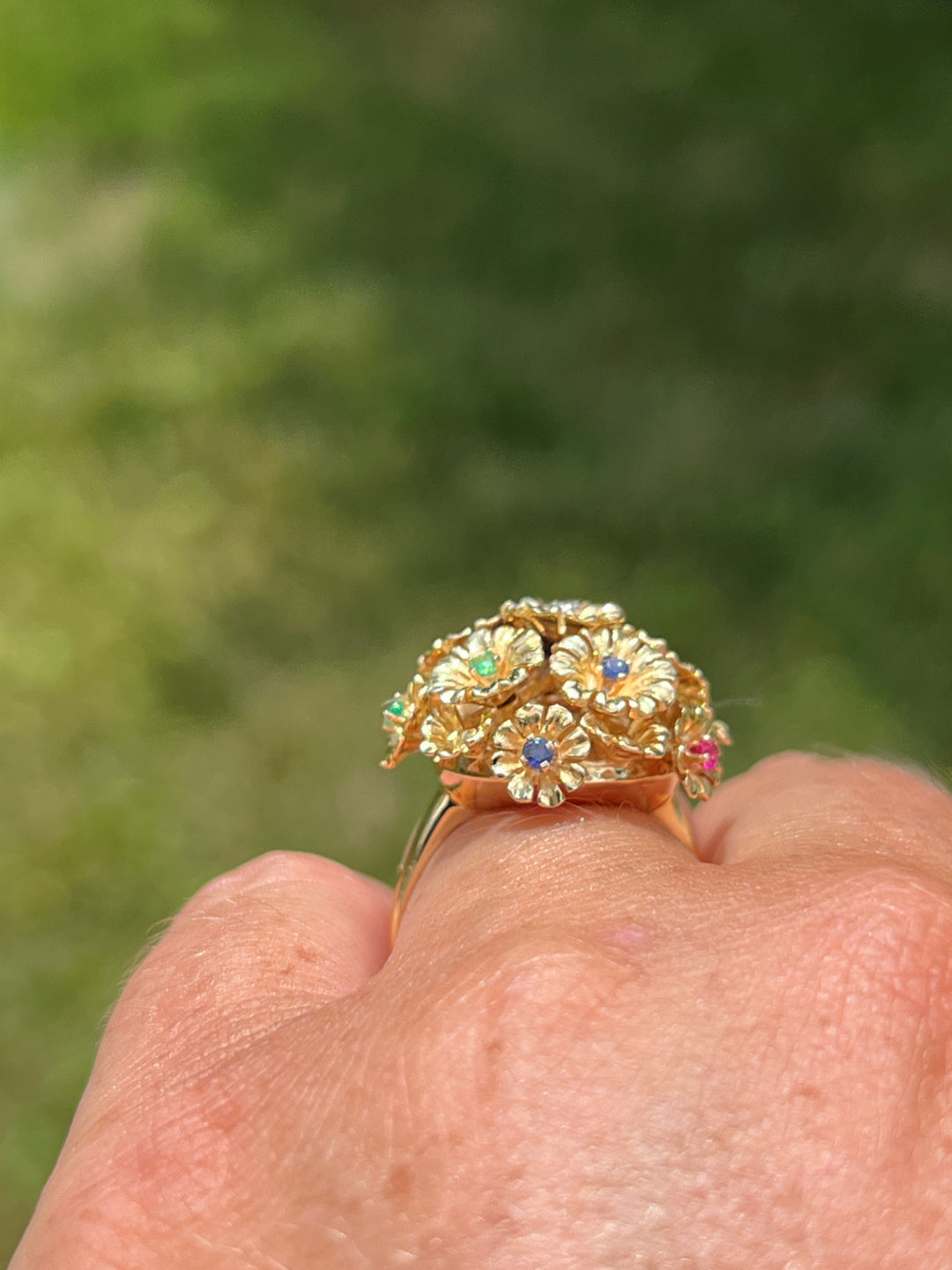 Estate 18K Yellow Gold Blue Sapphire, Ruby, Emerald & Diamond Flower Ring