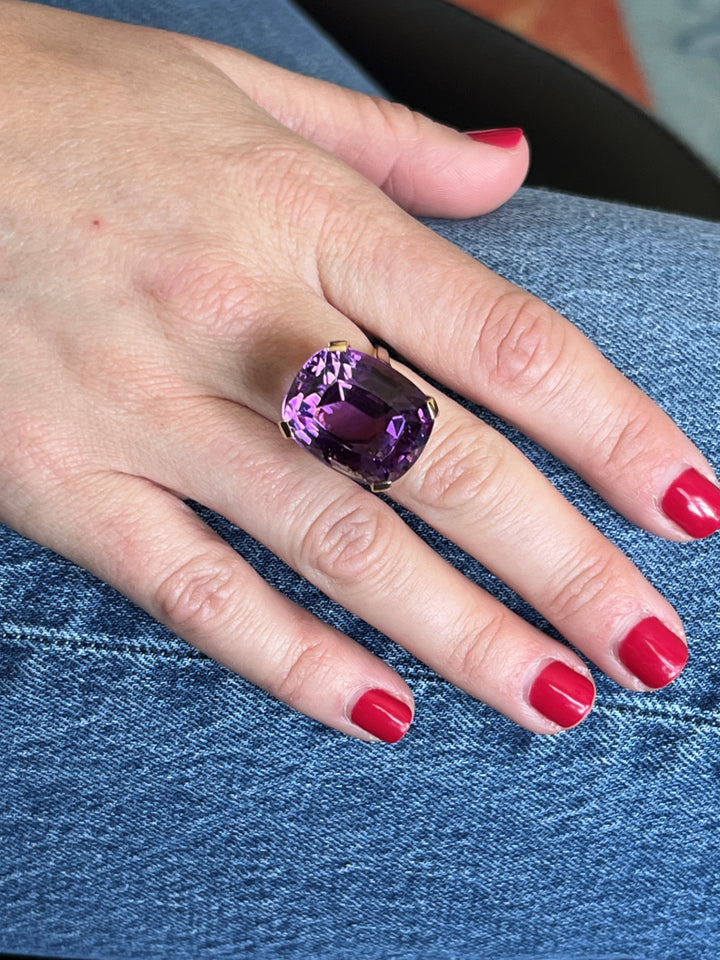 Estate 14K Yellow Gold 25.08CT Cushion-Cut Amethyst Solitaire Ring