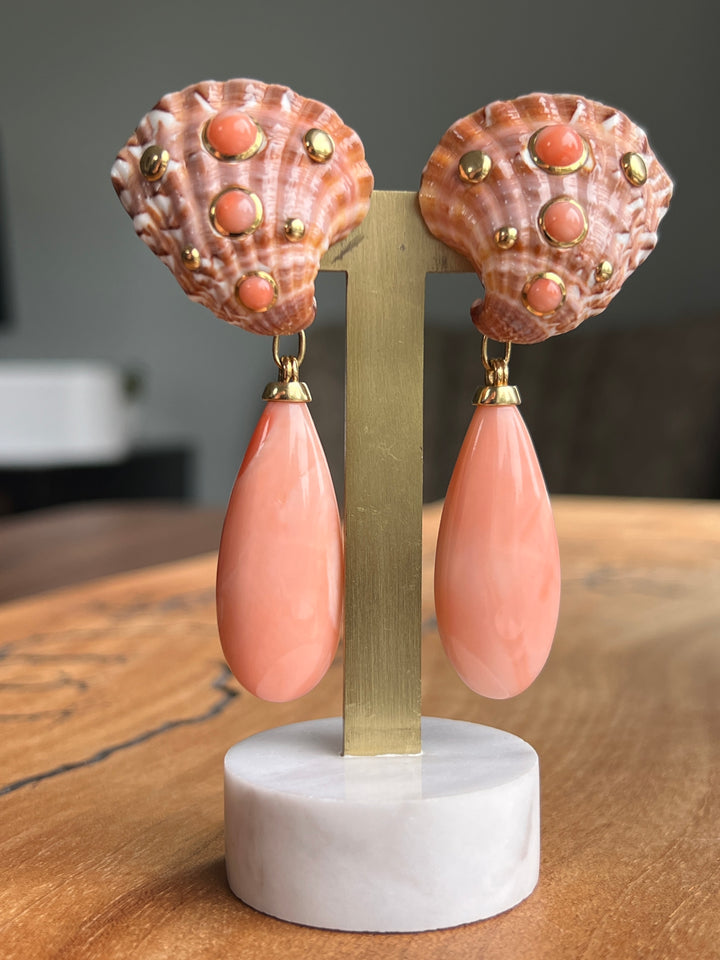 Estate 18K Yellow Gold Natural Seashell & Coral Clip-On Drop Earrings