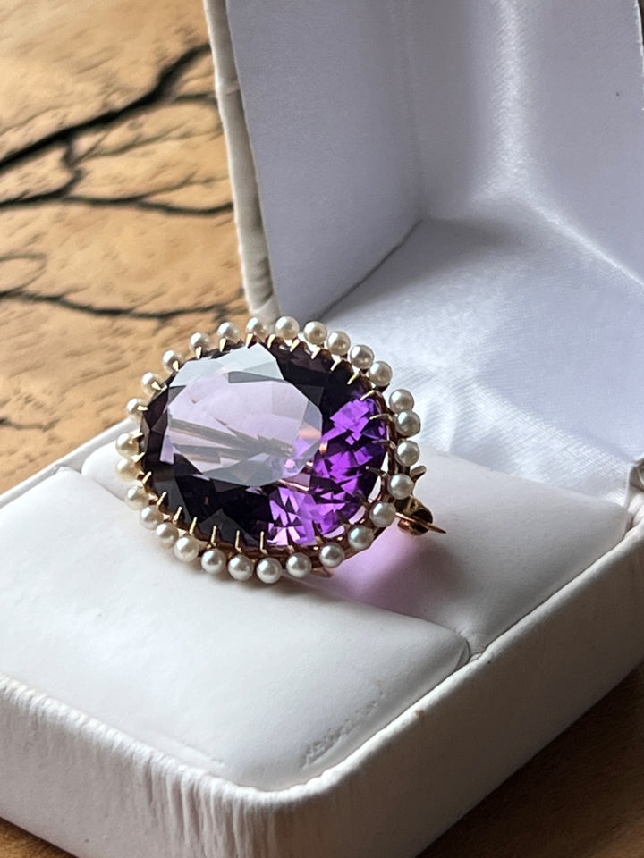 Estate 14K Yellow Gold Oval Amethyst and Pearl Victorian Brooch