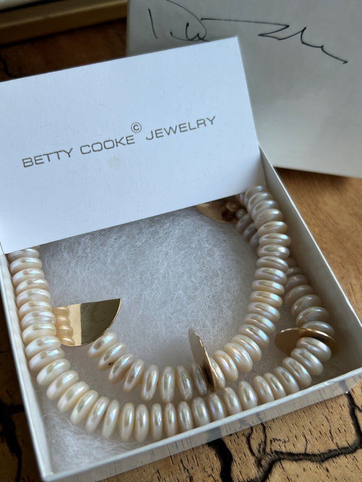 Estate Mid-Century Modern Betty Cooke 14K Yellow Gold Coin Pearl Necklace
