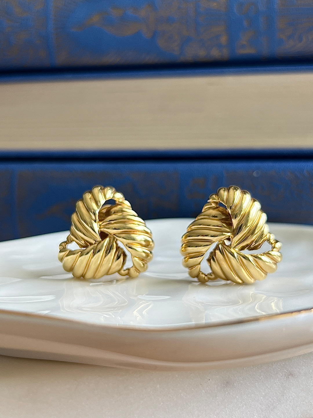 Estate 18K Yellow Gold Vintage Ribbed Knot Stud Earrings by David Yurman
