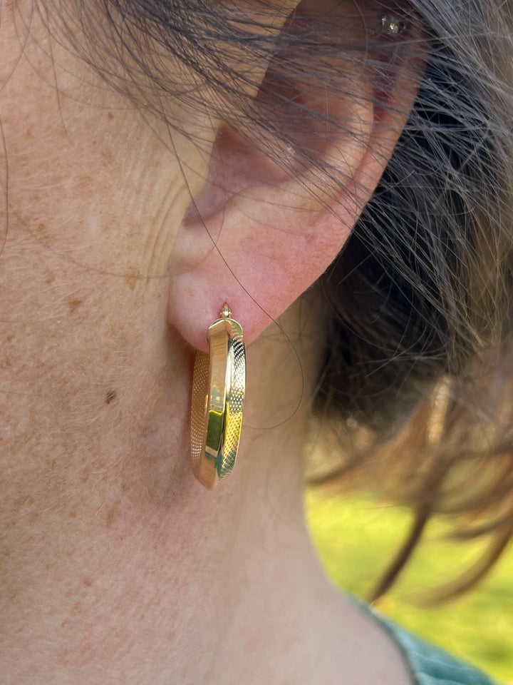 Estate 18K Yellow Gold Textured Knife Edge Hoop Earrings