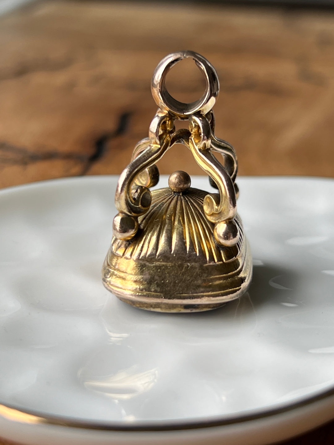 Estate 10K Yellow Gold Victorian Cushion Cut Amethyst "In Domino Confido" Crest Engraved Fob Seal