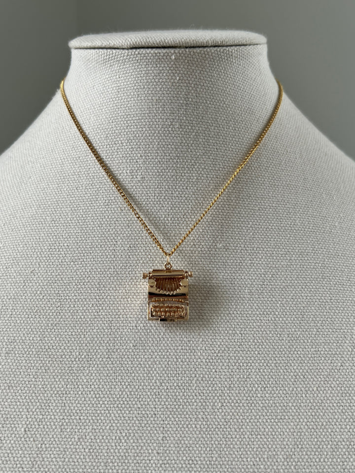 Estate 14KT Yellow Gold Typewriter Pendant/Charm, ca. 1970’s