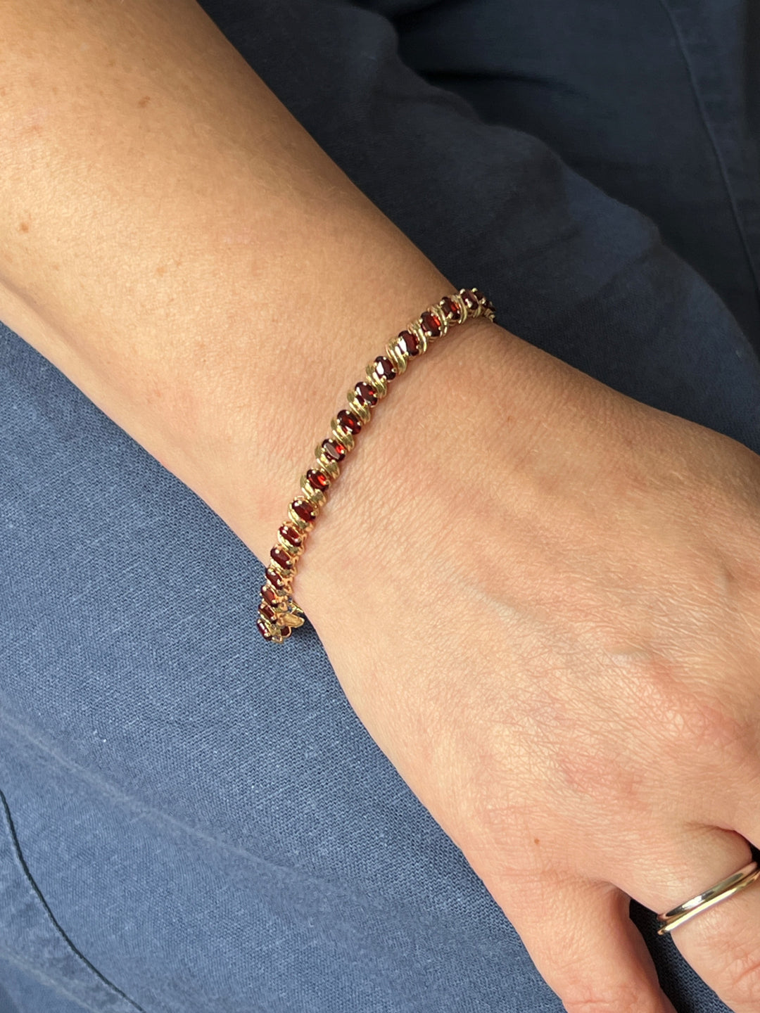 Estate 14K Yellow Gold 9.30CTW Oval Garnet Link Bracelet