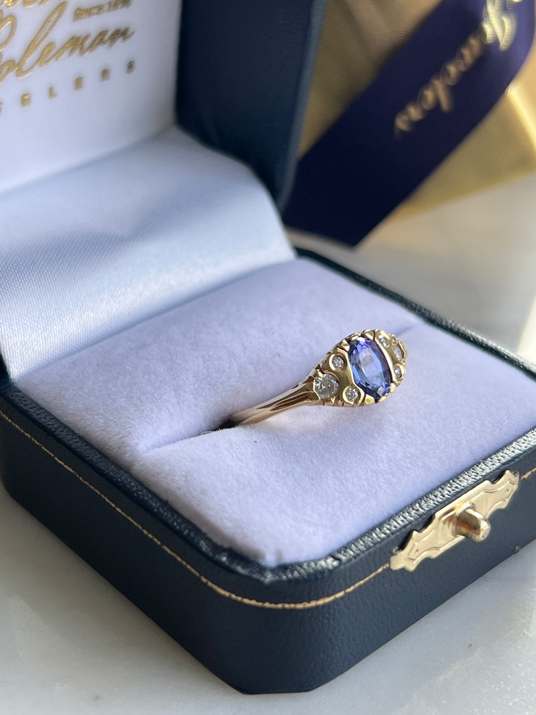 Estate 18K Yellow Gold 0.90CTW Oval Tanzanite & Diamond Ring