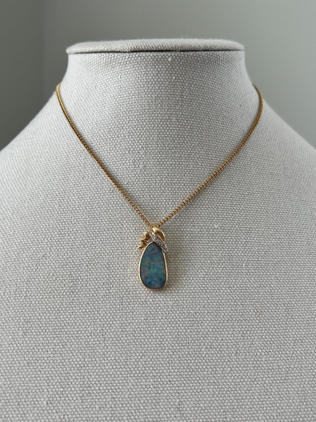 Estate 14K Yellow Gold Opal Doublet & Diamond Vintage Pendant