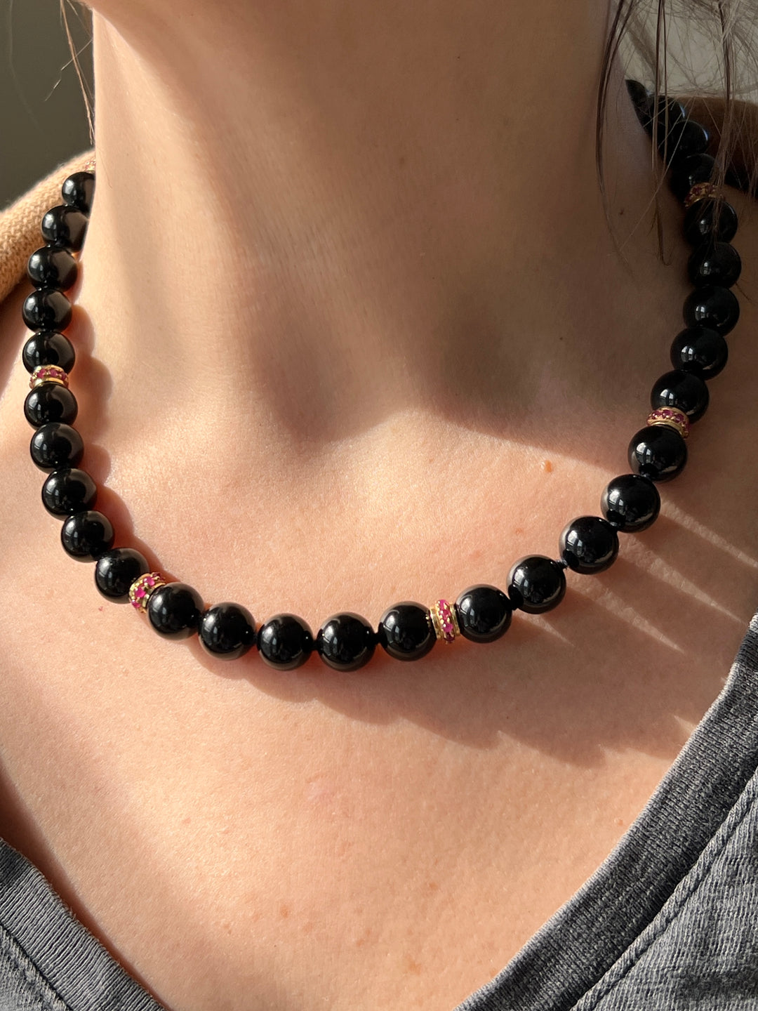 Estate 18K Yellow Gold Black Onyx, Ruby, and Carved White Jade Beaded Necklace