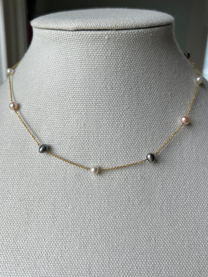 Estate 14K Yellow Gold Multi-Color Cultured Pearl Tin Cup Necklace