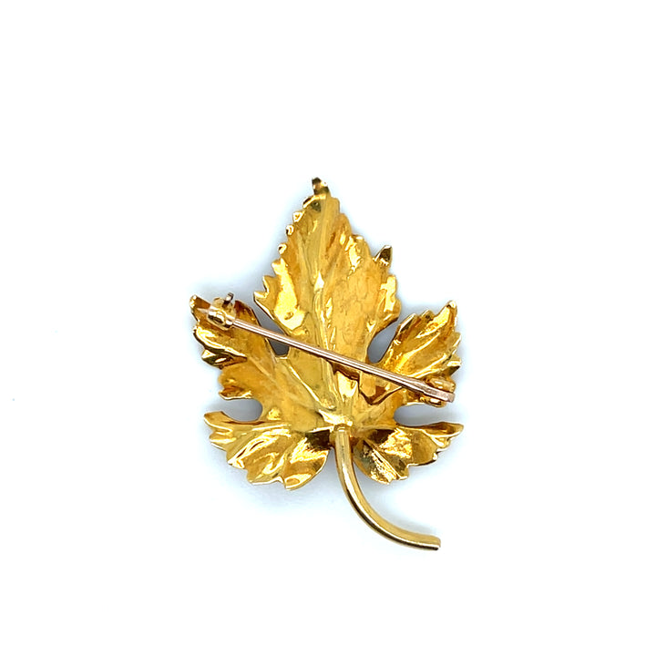 Estate 14K Yellow Gold  Freshwater Pearl Vintage Oak Leaf Pin