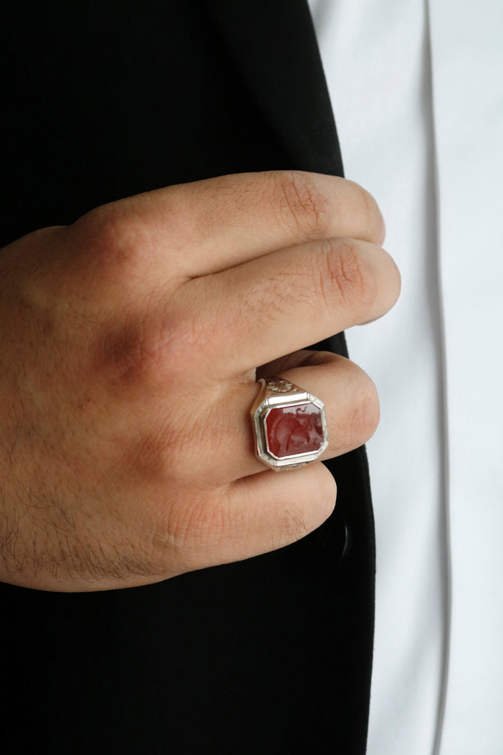 Estate 10K White Gold Sardonyx Intaglio Vintage Ring