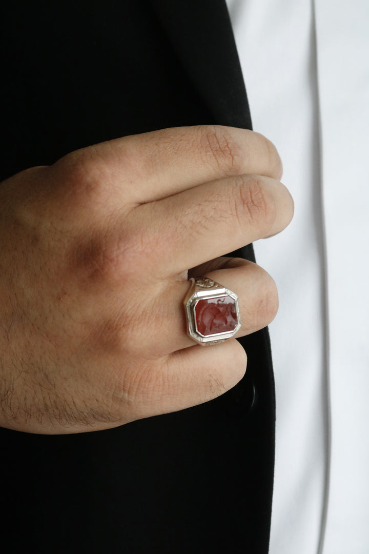 Estate 10K White Gold Sardonyx Intaglio Vintage Ring