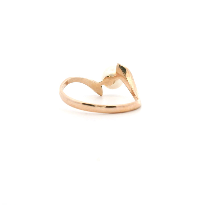 Estate 14K Yellow Gold Freshwater Pearl Bypass Ring
