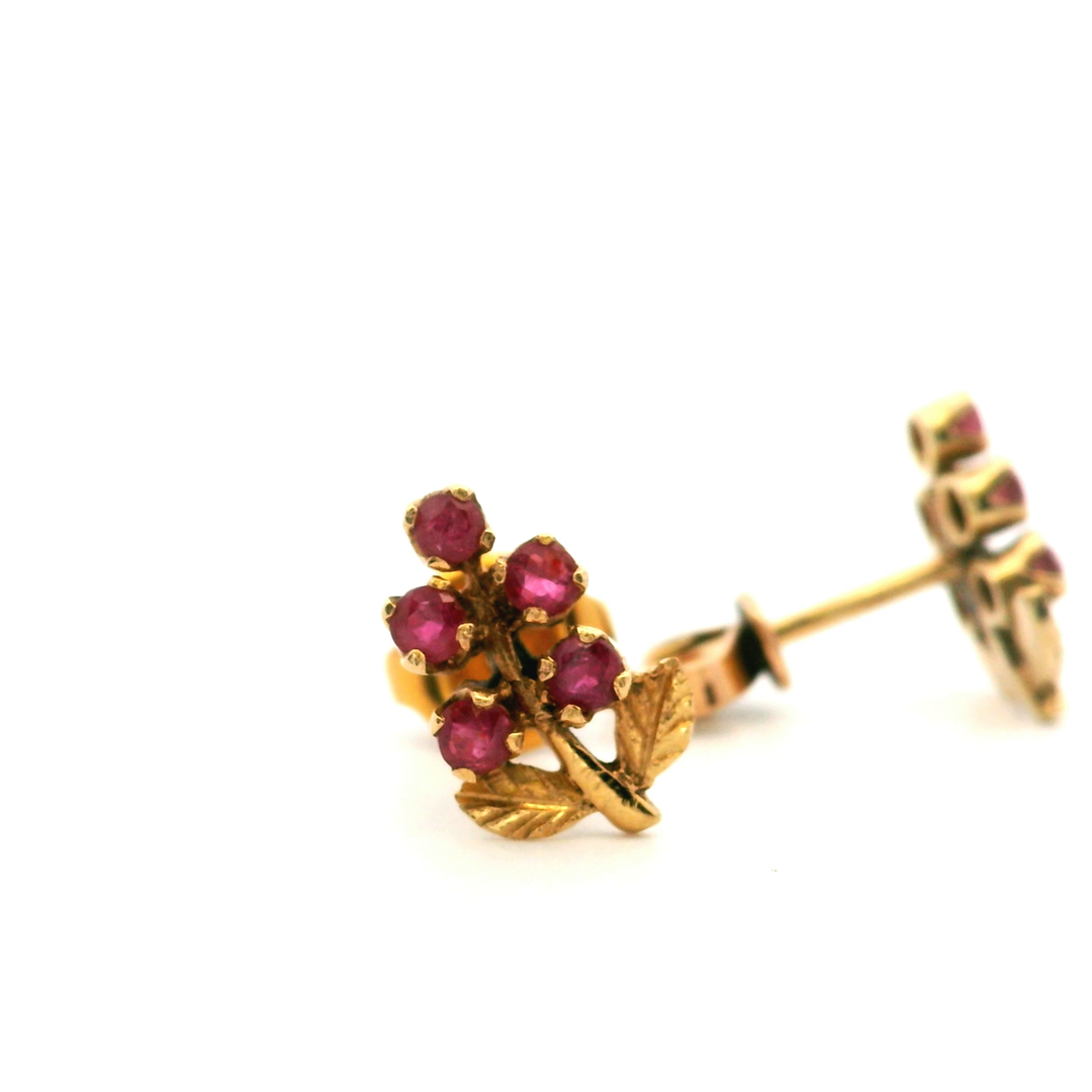 Estate 14K Yellow Gold 0.27 CTW Ruby Floral Motif Vintage Stud Earrings