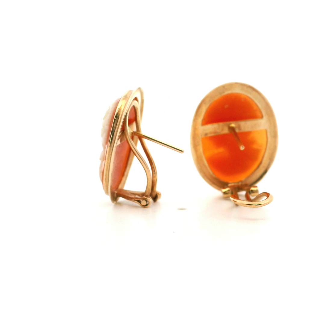 Estate 14K Yellow Gold Vintage Shell Cameo Stud Earrings