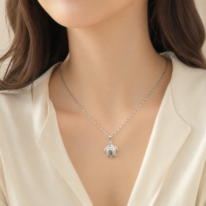 Estate Sterling Silver 3D Turtle Charm Pendant Necklace