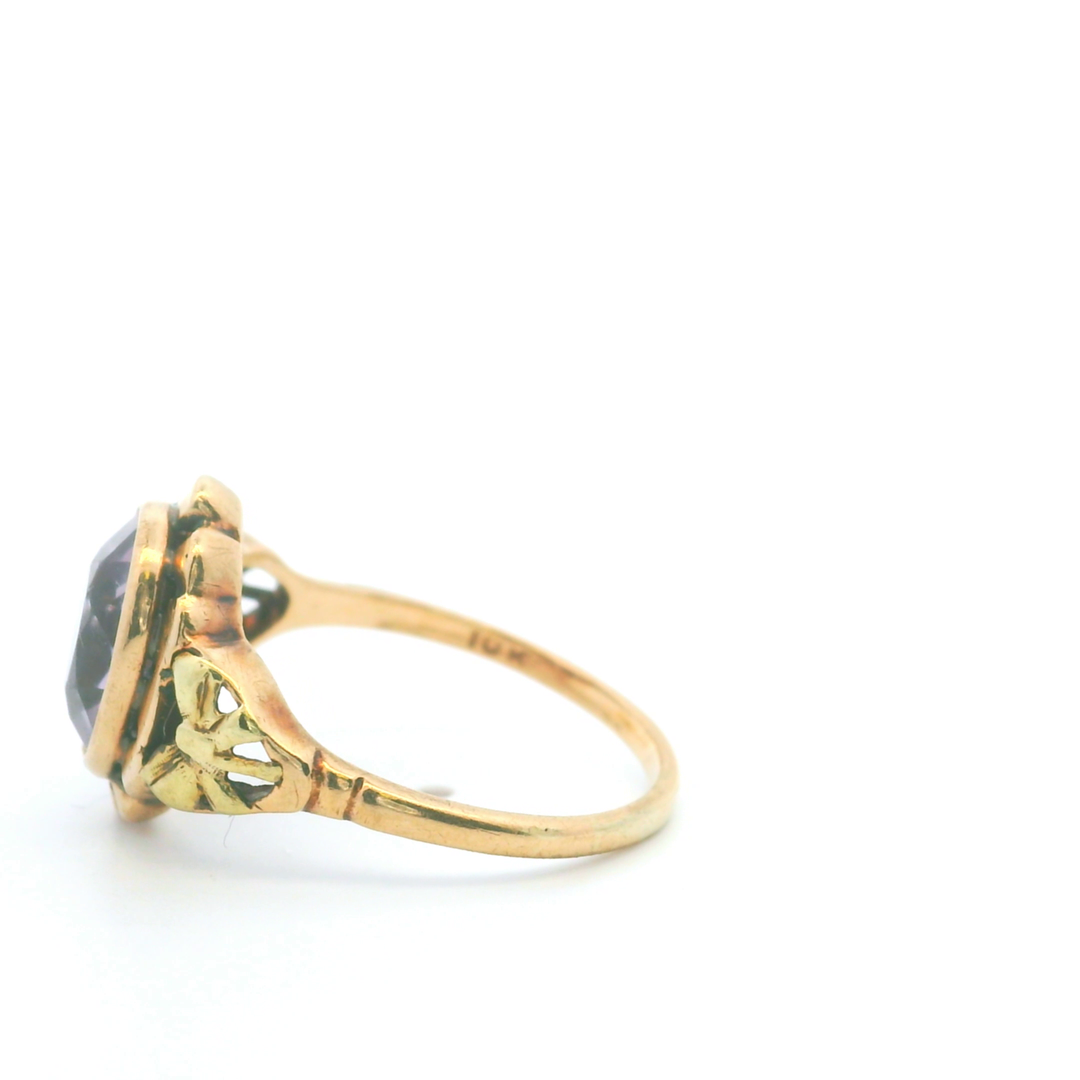 Estate 10KT Yellow Gold Oval Cabochon Amethyst Ring, ca. 1930's (As-Is)