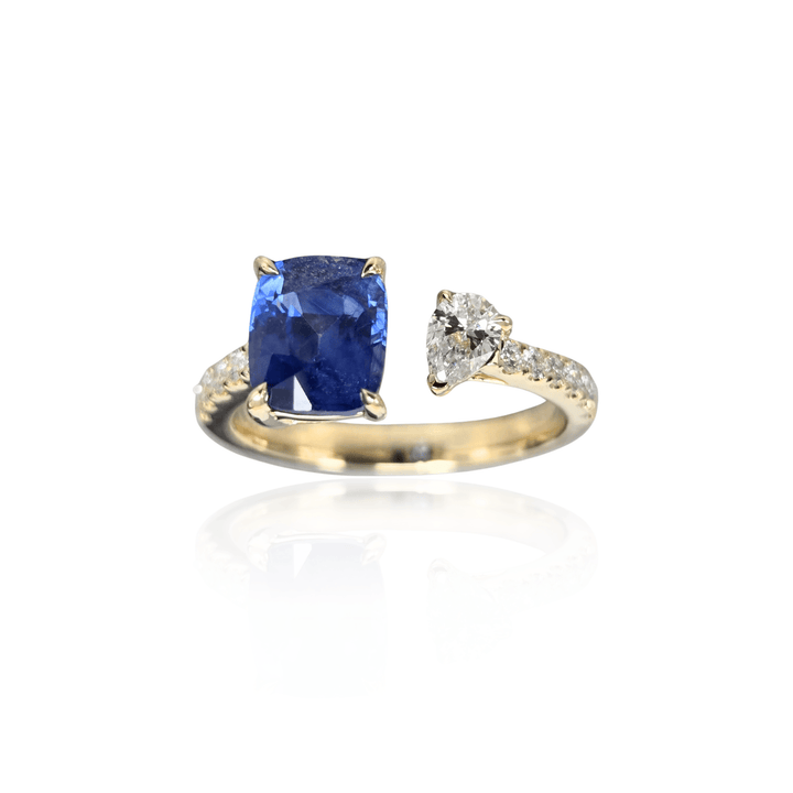 14K Yellow Gold GIA Certified 2.18CT Cushion Blue Sapphire and Diamond Toi et Moi Ring