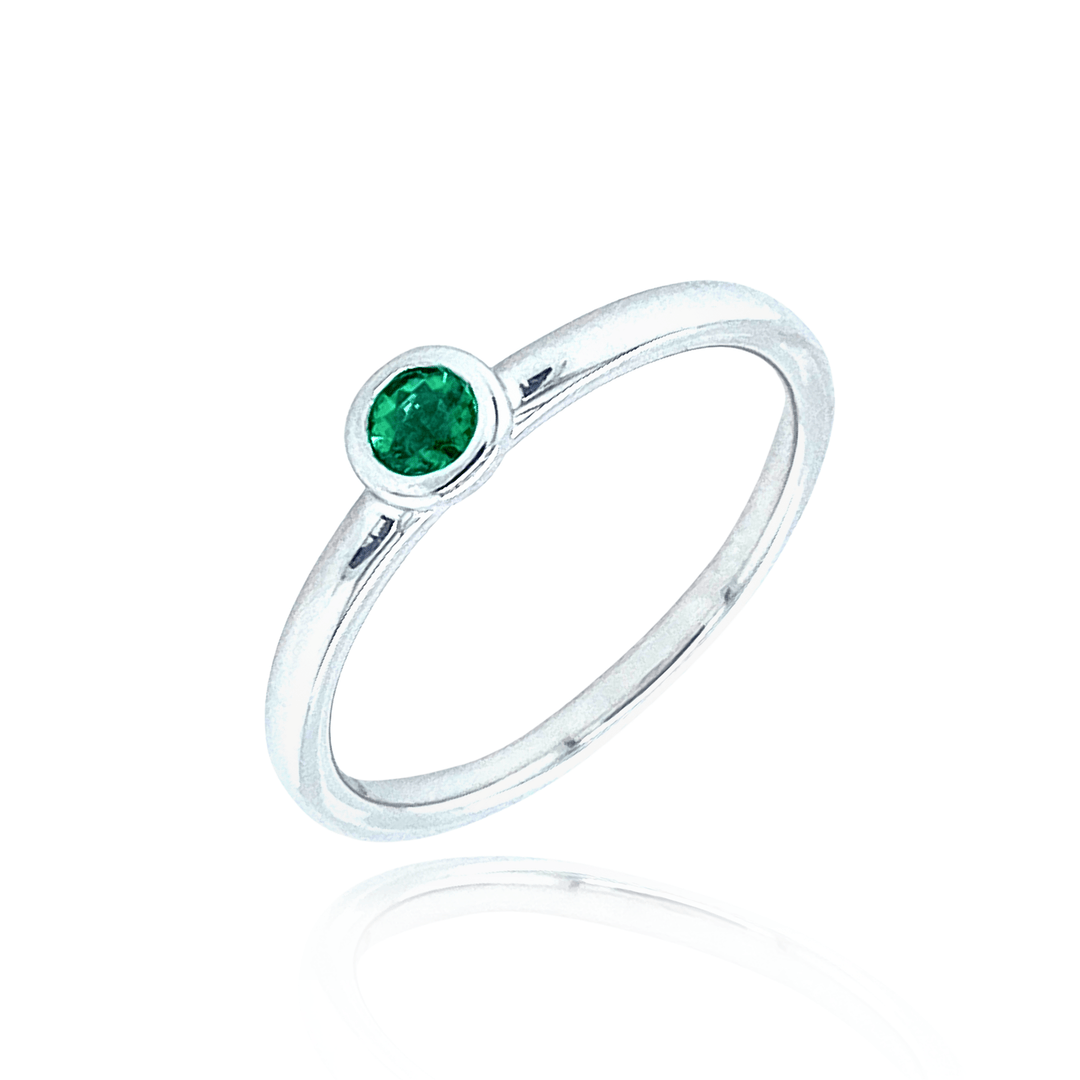 Sterling Silver 3MM Emerald Solitaire Ring
