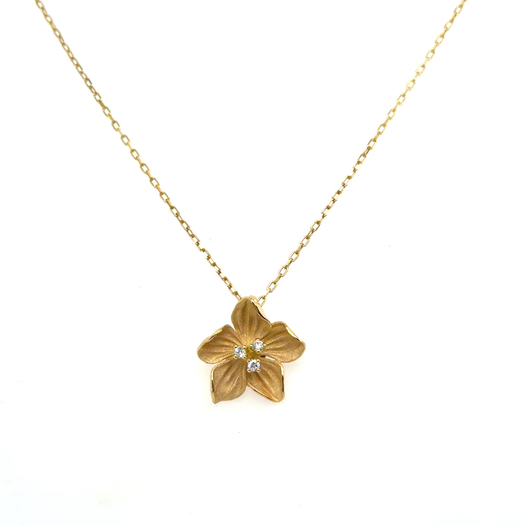 18K Yellow Gold 0.06CTW Diamond Flower Pendant Necklace