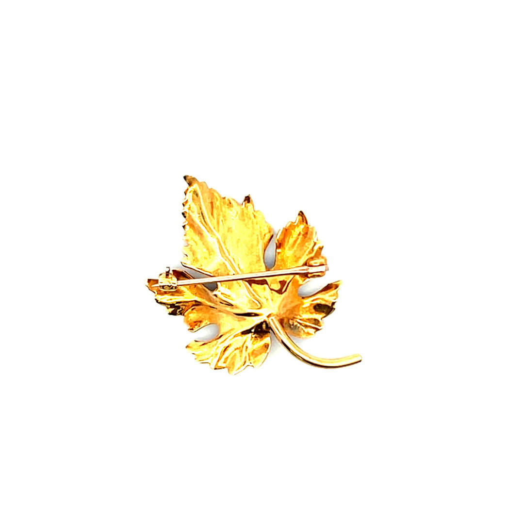 Estate 14K Yellow Gold  Freshwater Pearl Vintage Oak Leaf Pin