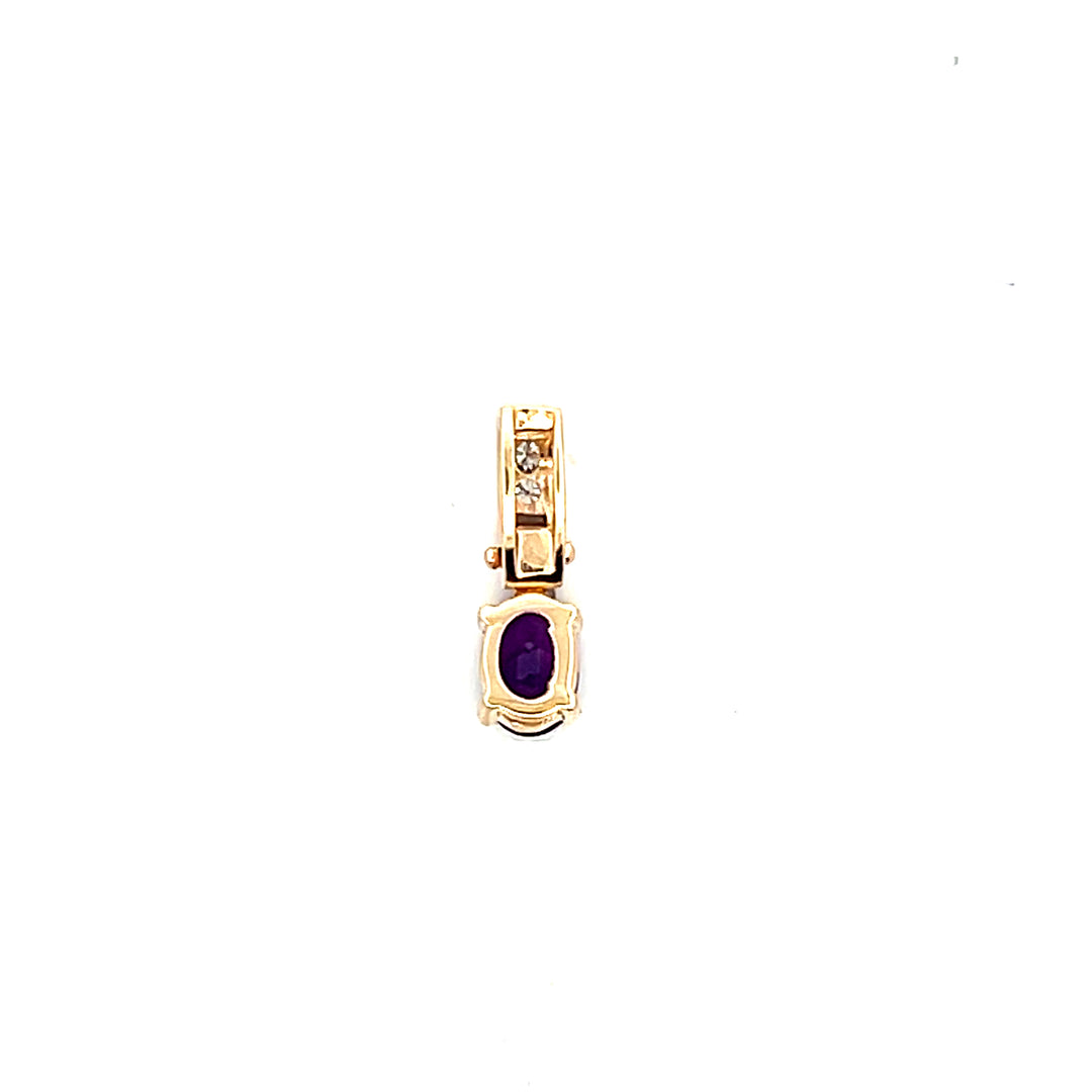 Estate 14KT Yellow Gold 0.65CTW Oval Amethyst and Diamond Pendant
