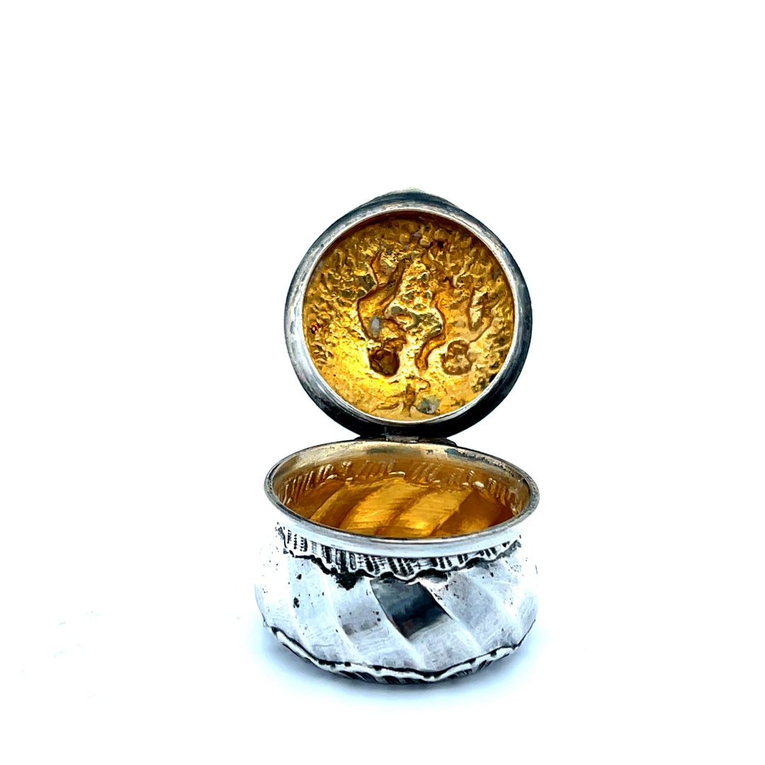 Estate Victorian 800 Silver Engraved Cherub Hinged Container with Gilt Interior