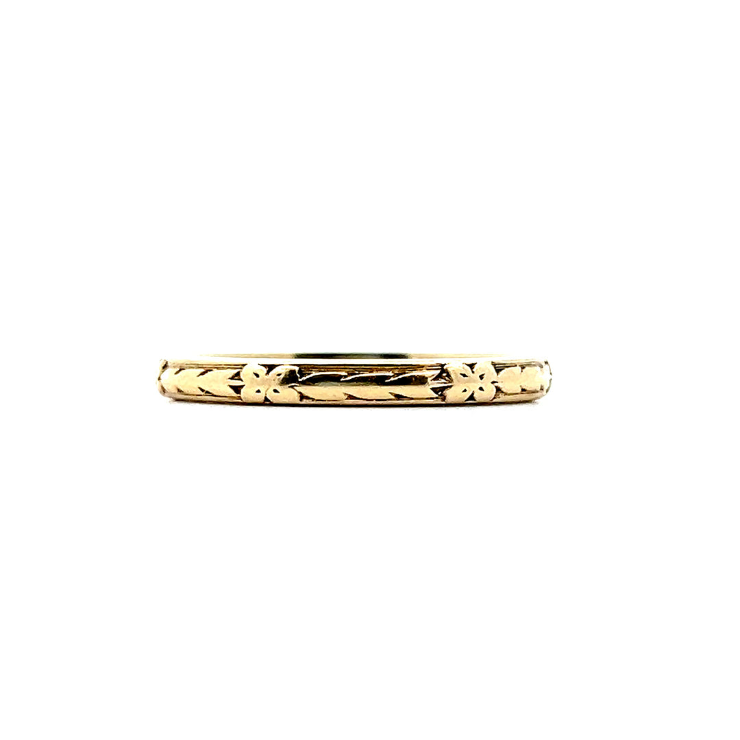 Estate 1940s 18K Yellow Gold Engraved Orange Blossom Band Ring