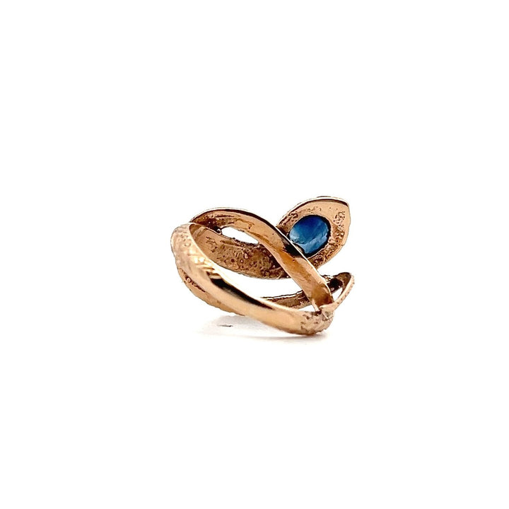 Estate 14K Yellow Gold 0.61CTW Oval Blue Sapphire Vintage Snake Motif Ring