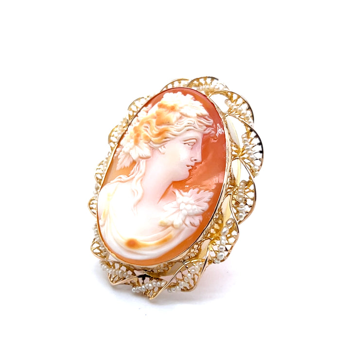 Estate 10K Yellow Gold Shell Cameo & Seed Pearl Antique Brooch