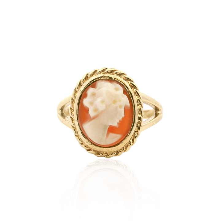 Estate 10K Yellow Gold Vintage Shell Cameo Ring