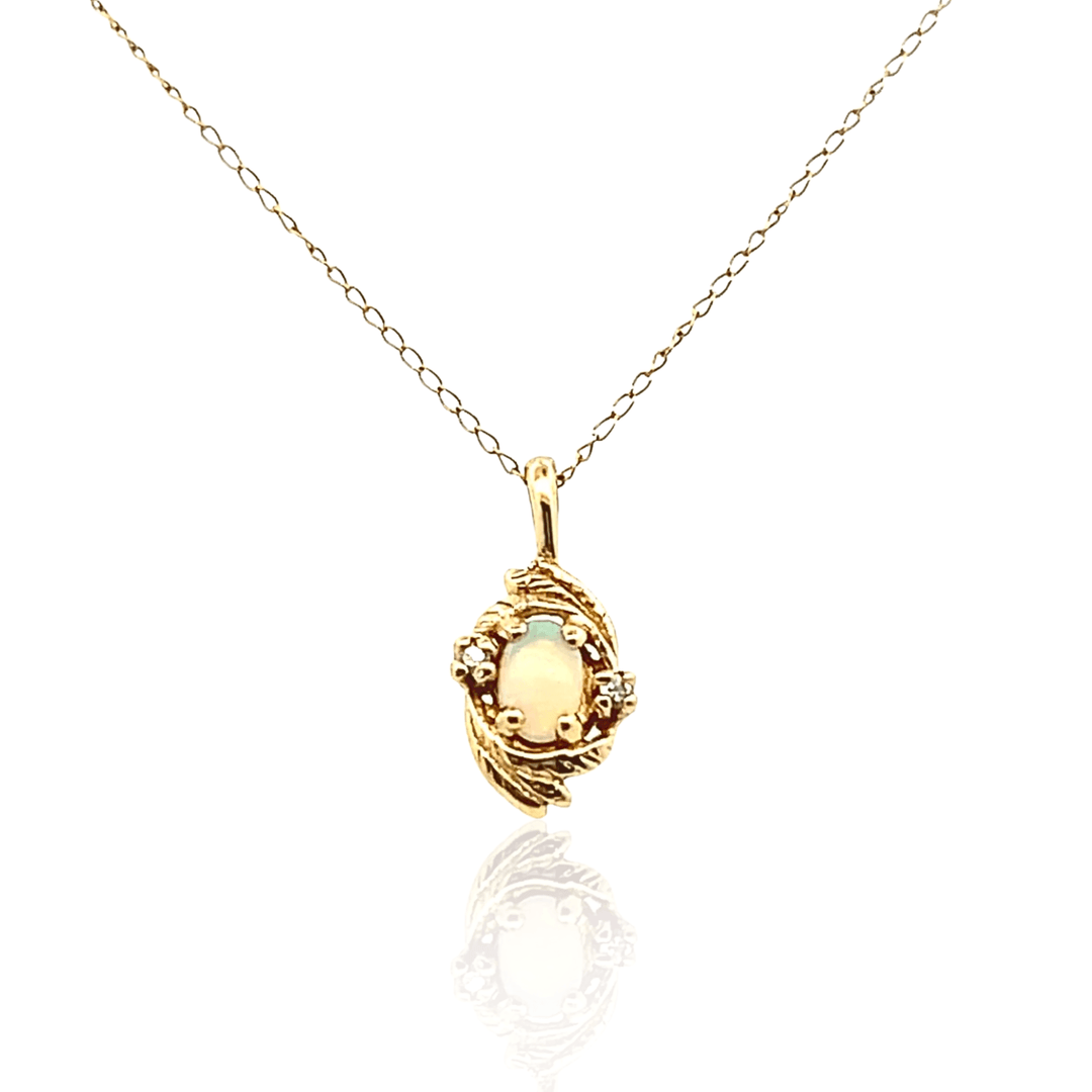 Estate 14K Yellow Gold Oval Cabochon Opal & Diamond Pendant Necklace
