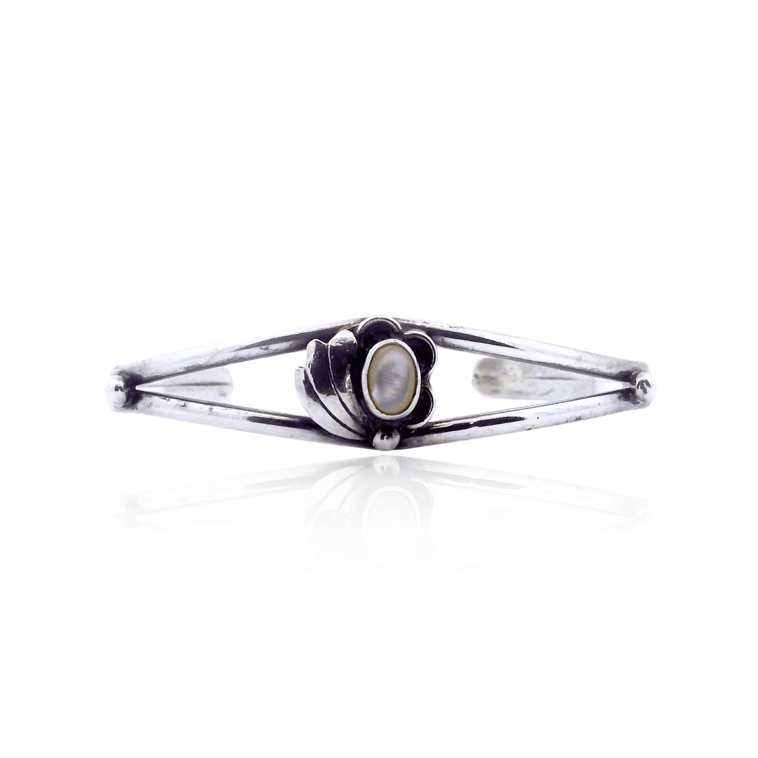 Estate Native American Sterling Silver Mother of Pearl Bangle Bracelet