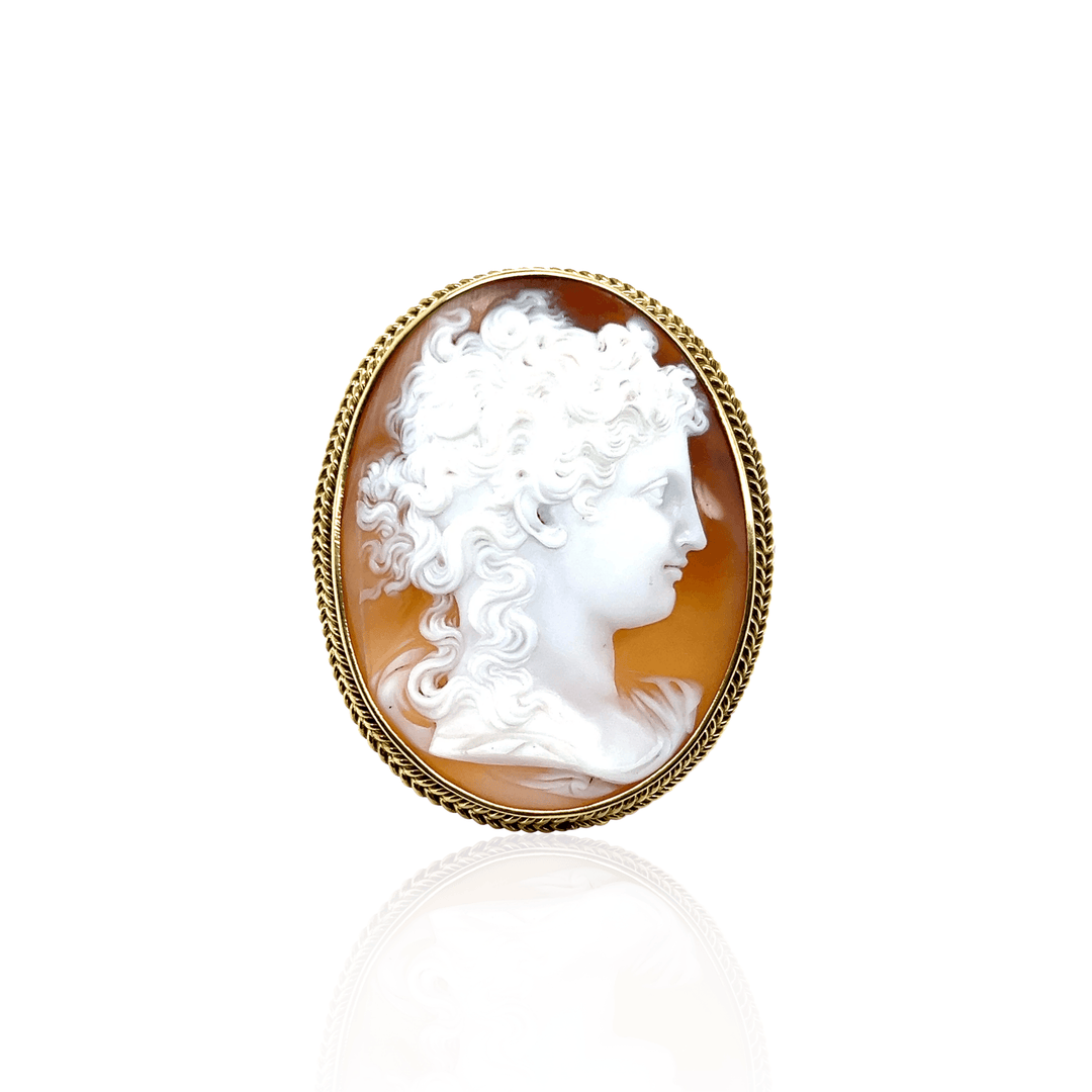 Estate 18K Yellow Gold Shell Cameo Victorian Brooch - AS-IS