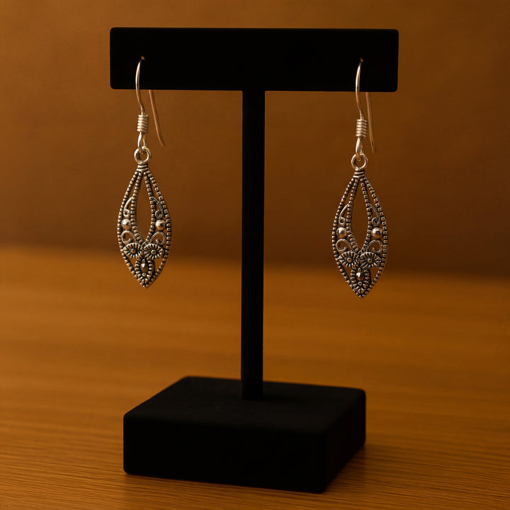 Estate Sterling Silver Oval Filigree Drop Earrings