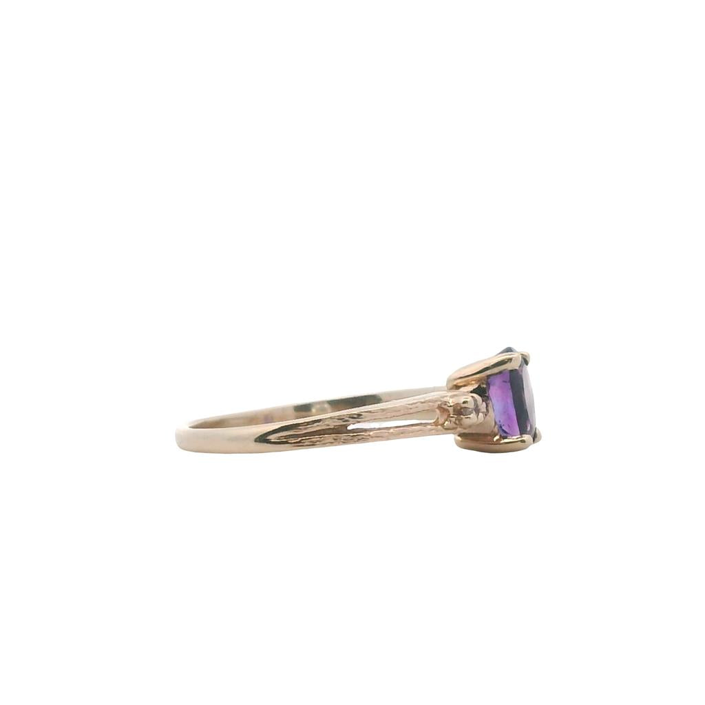 Estate 10KT Yellow Gold 0.45 CT Oval Amethyst & 0.02 TCW Diamond Contemporary Ring